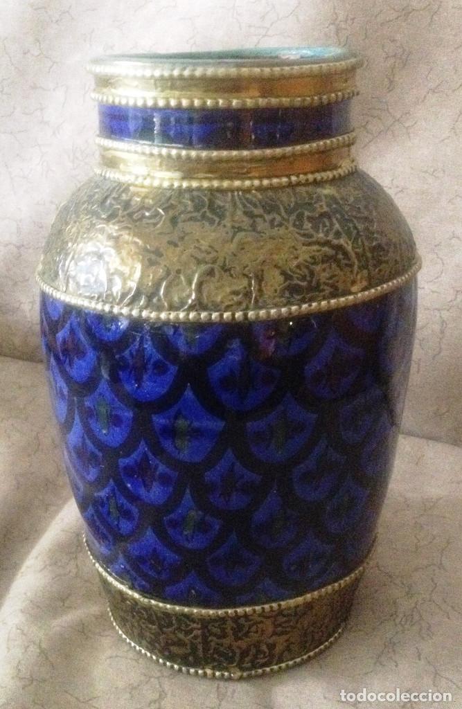 Vintage: Jarrón artesania cerámica vidriada azul, con metal dorado labrado- Marroquí - - Foto 1 - 138696874