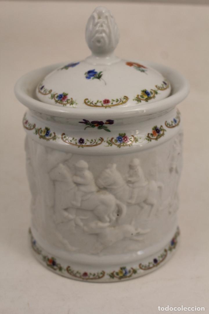 Vintage: tarro en porcelana biscuit - Foto 10