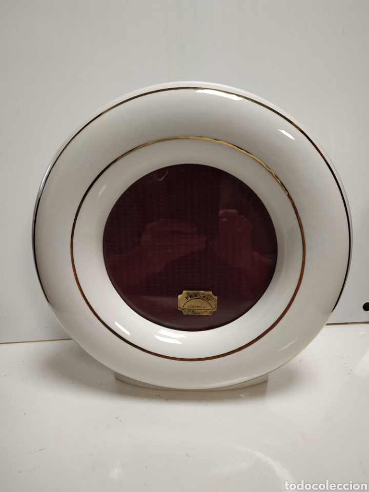 Vintage: Marco redondo de fotos de porcelana antiguo