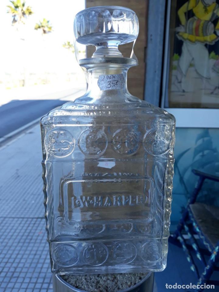 Vintage: botella antigua de licor - Foto 1