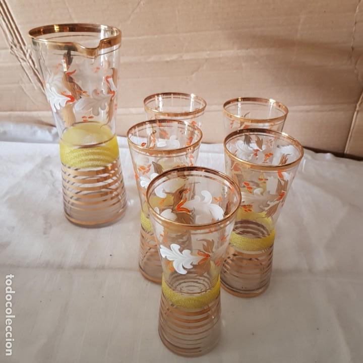 Vintage: JUEGO 5 VASOS Y JARRA - Foto 1