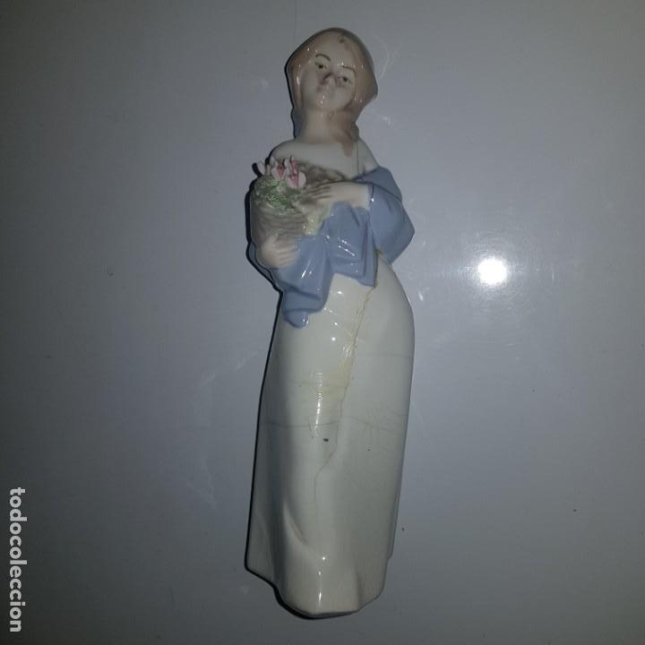Vintage: DAMISELA PORCELANA