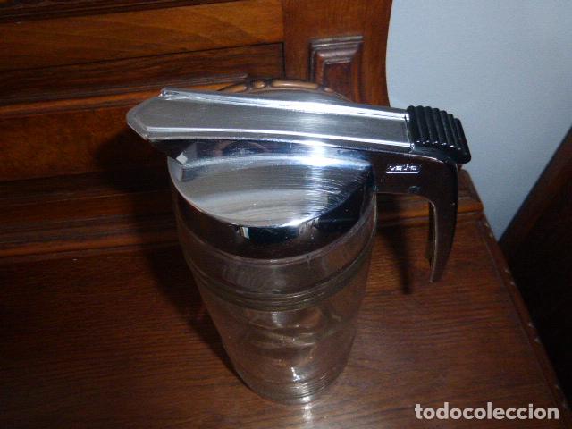 Vintage: JARRA DE CRISTAL CON TAPA QUE LLEVA BOTON PARA PODER ABRIR Y SERVIR - Foto 4
