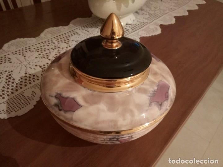 Vintage: Recipiente de porcelana metalizado