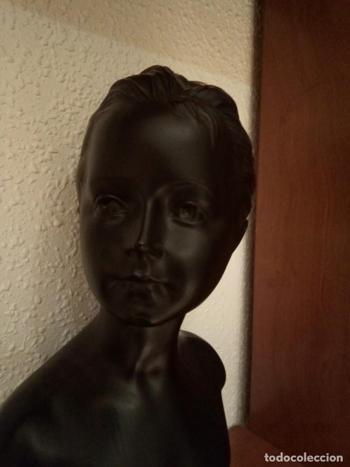 Vintage: Busto de se&ntilde;orita - Foto 2