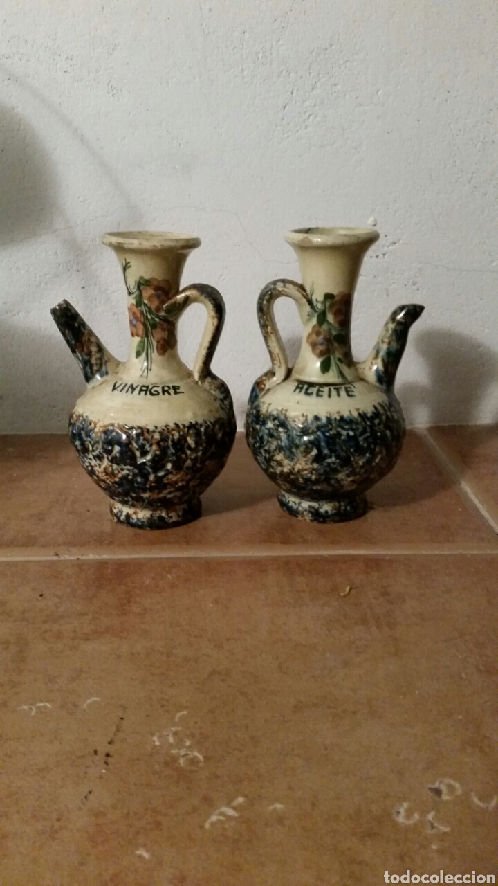 Vintage: ANTIGUO JUEGO DE BARRO- ACEITERA Y VINAGRERA -COMO LAS FOTOS
