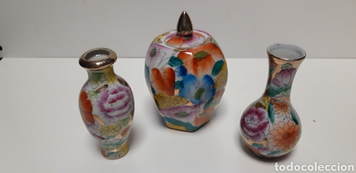 Vintage: Juego de jarrones peque&ntilde;os de porcelana