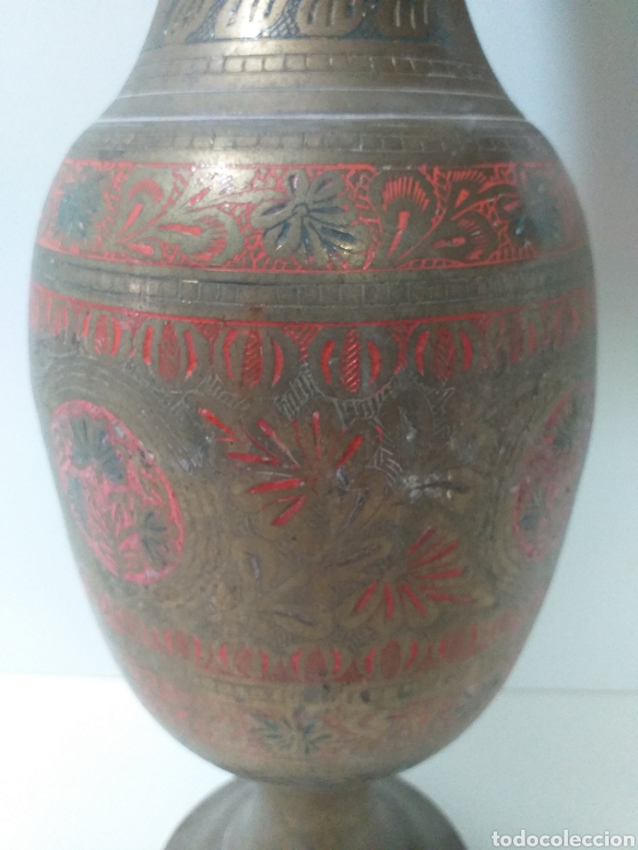 Vintage: Bonito jarron de bronce tallado y pintado a mano en la India. Vintage. Florero. Grande - Foto 2 - 168356125