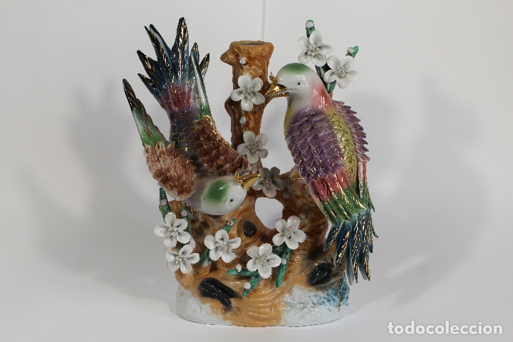 Vintage: figura con pajaros en porcelana