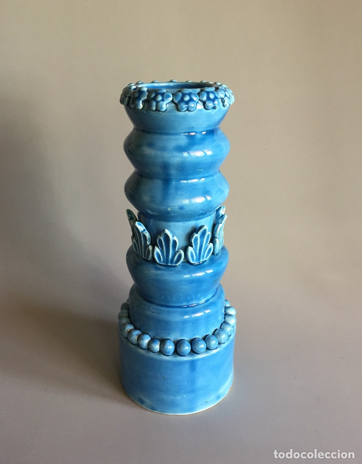 Vintage: JARR&Oacute;N DE CER&Aacute;MICA VIDRIADA AZUL TURQUESA CON APLICACIONES. MANISES SIN SELLO. VINTAGE 60's. 29 CM