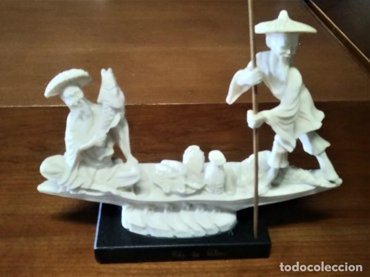 Vintage: FIGURA DE CHINOS EN BARCA - Foto 1