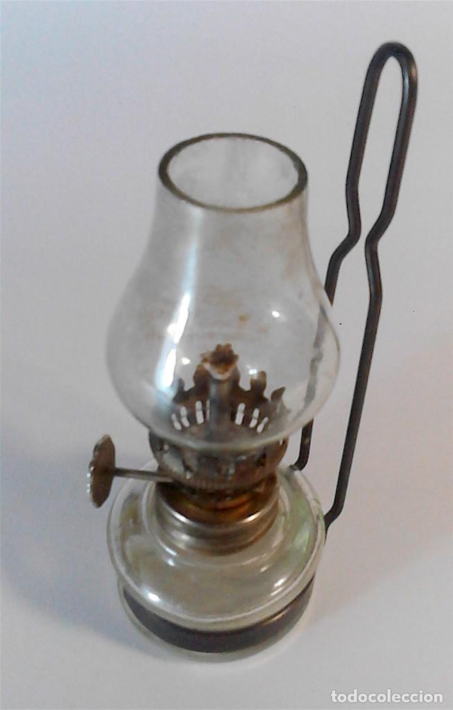 Vintage: Antiguo mini Quinqu&eacute;.  11 cm. - Foto 2
