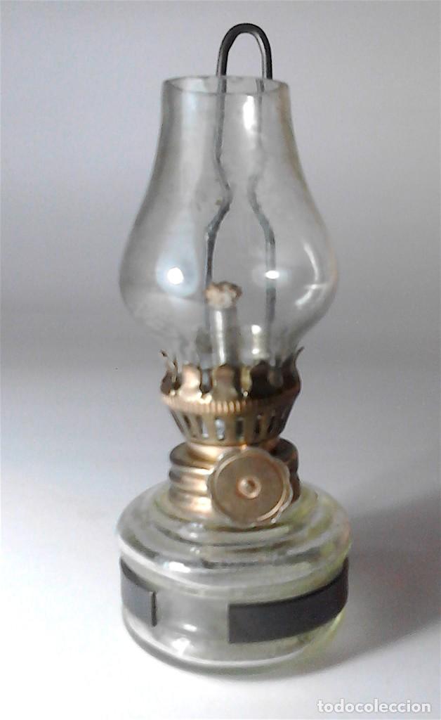 Vintage: Antiguo mini Quinqu&eacute;.  11 cm. - Foto 3