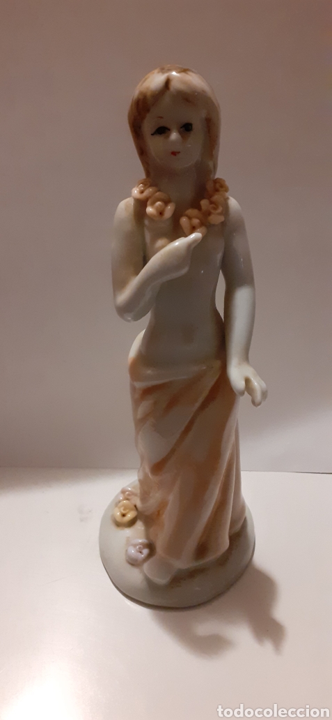 Vintage: FIGURA PORCELANA MUJER
