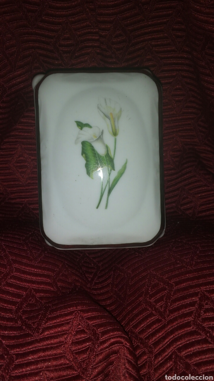 Vintage: Cajita joyero de loza. Medidas 11x7cm