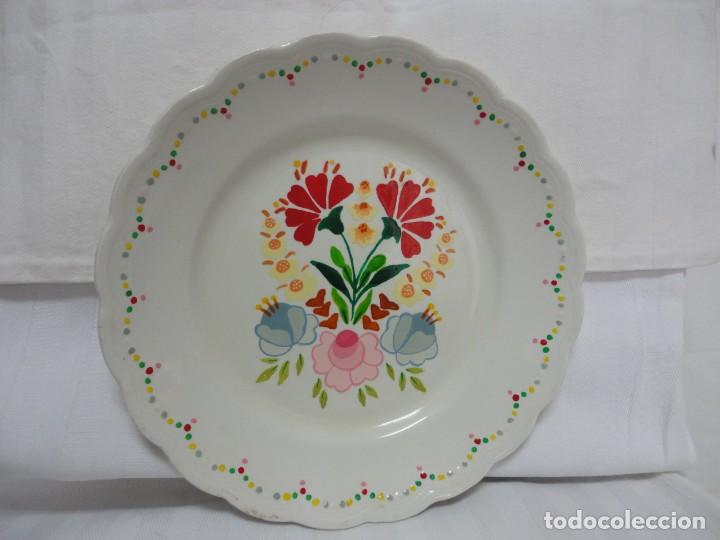 Vintage: plato muy antiguo para decoracion pintado a mano muy buena calidad