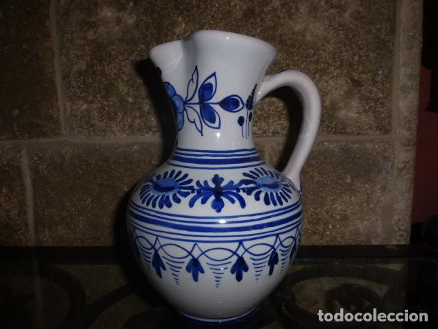 Vintage: JARRA CERAMOCA AZUL Y BLANCA, PINTADA A MANO