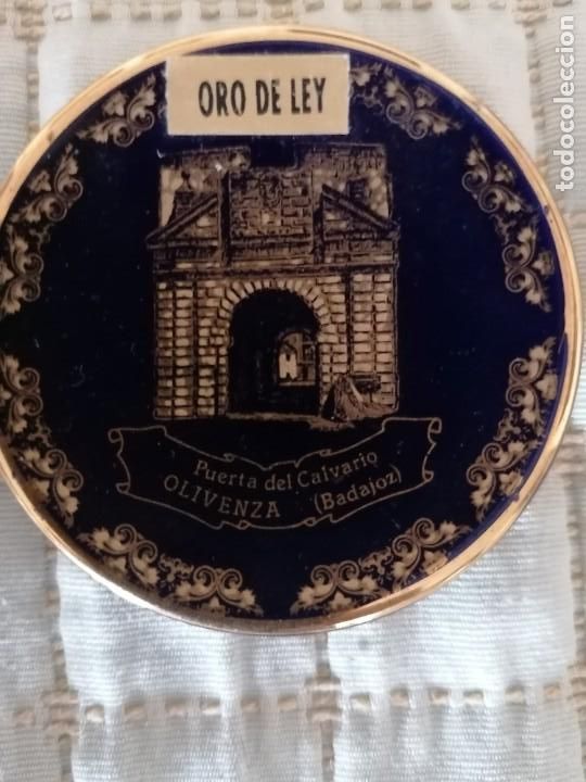 Vintage: Platito con grabaci&oacute;n en oro de ley