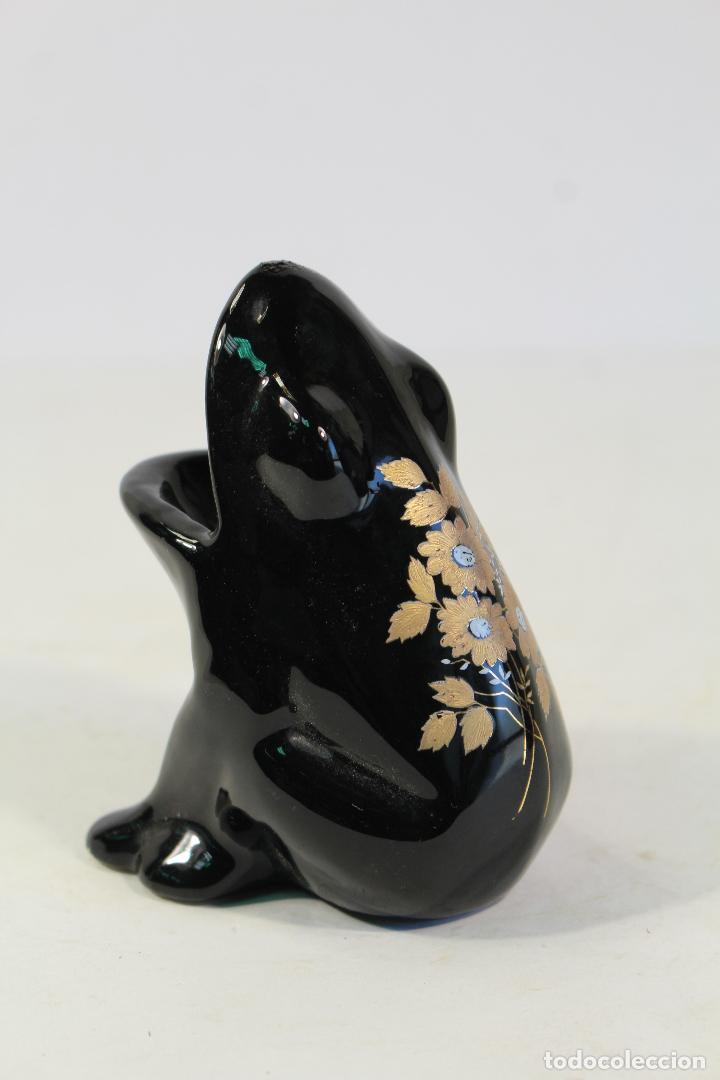 Vintage: palillero rana en porcelana con oro