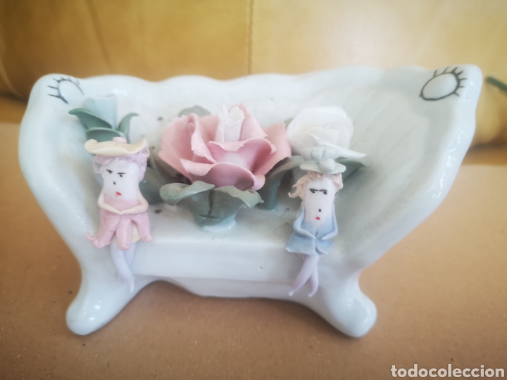 Vintage: Figura de porcelana con flores tipo capodimonte