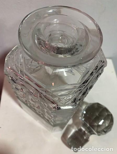 Vintage: Botella de cristal tallado. - Foto 6