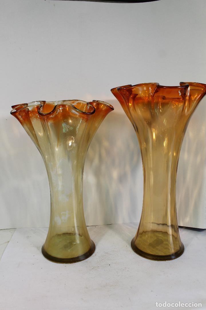 Vintage: 2 jarrones floreros de cristal - Foto 2