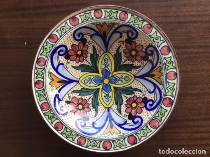 Vintage: Plato de cer&aacute;mica pintado a mano