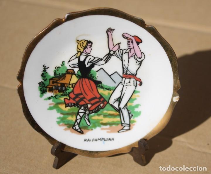 Vintage: PLATITO DE CERAMICA - SOUVENIR - RECUERDO DE PAMPLONA