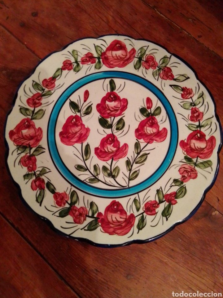 Vintage: Plato de cer&aacute;mica pintada a mano 26 cms de di&aacute;metro