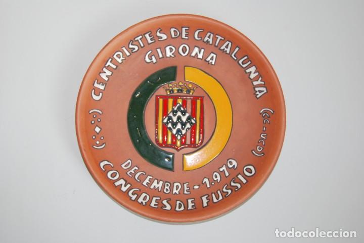 Vintage: PLATO DE BARRO - CENTRISTES DE CATALUNYA - GIRONA - CD-UCD - CONGRES DE FUSSIO - CERARTESA - 1979