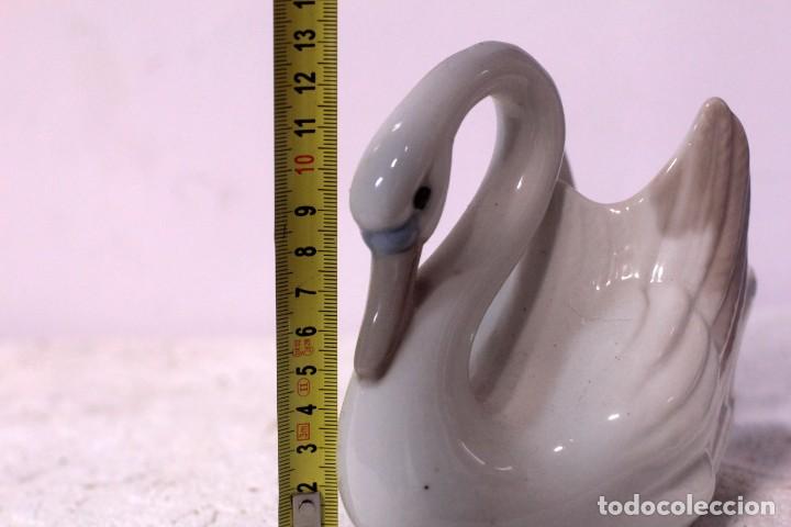 Vintage: JARR&Oacute;N FLORERO EN FORMA DE CISNE - Foto 5