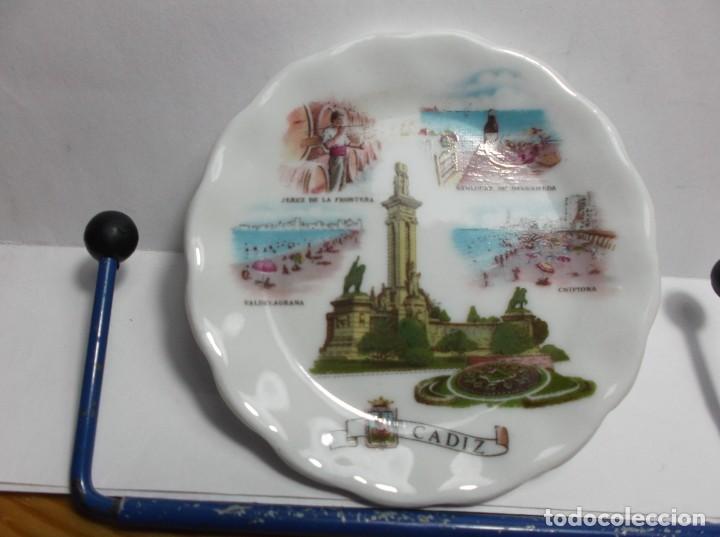 Vintage: PLATITO DE CERAMICA - MINIATURA - CADIZ.