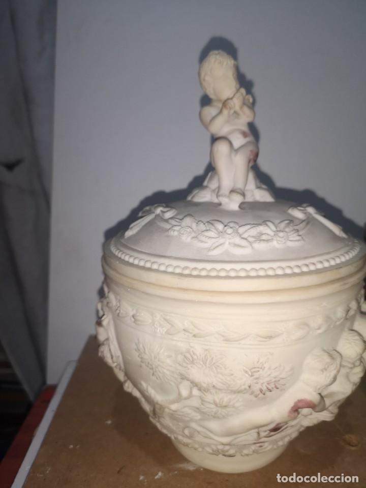 Vintage: Bombonera de pasta - Foto 1