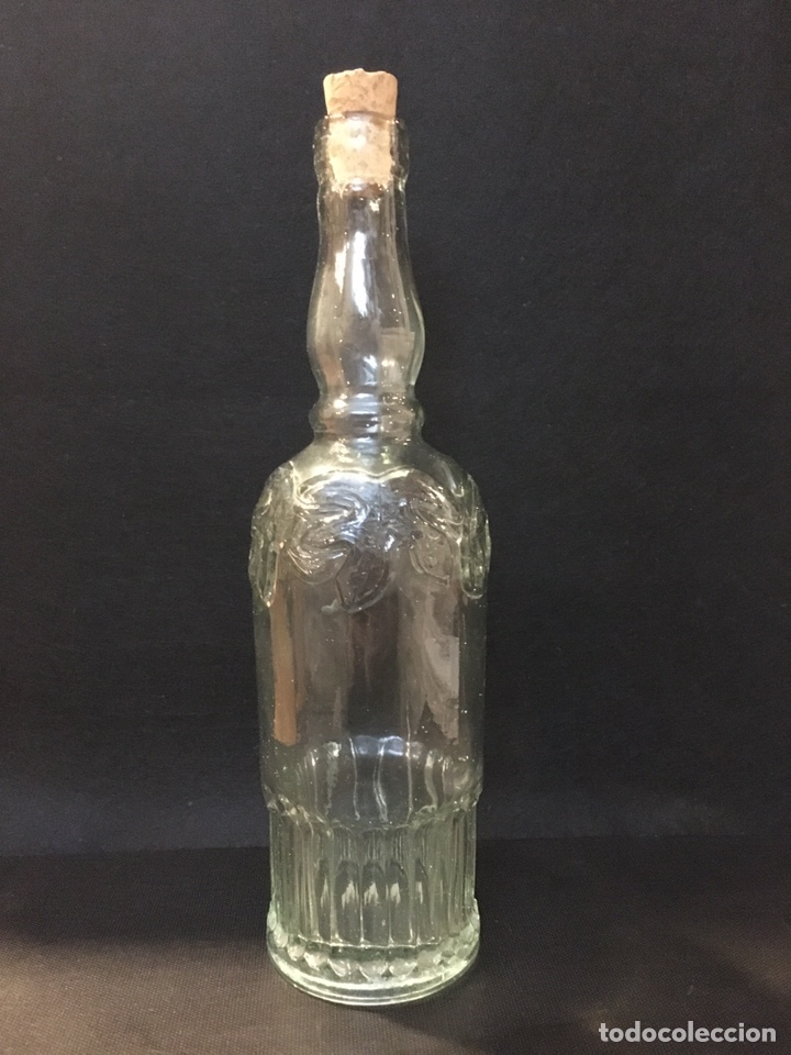 Vintage: Botella tallada - Foto 1