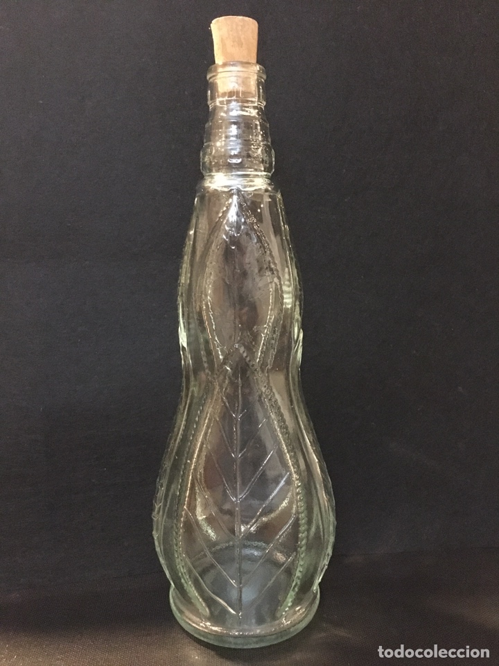 Vintage: Botella tallada - Foto 1