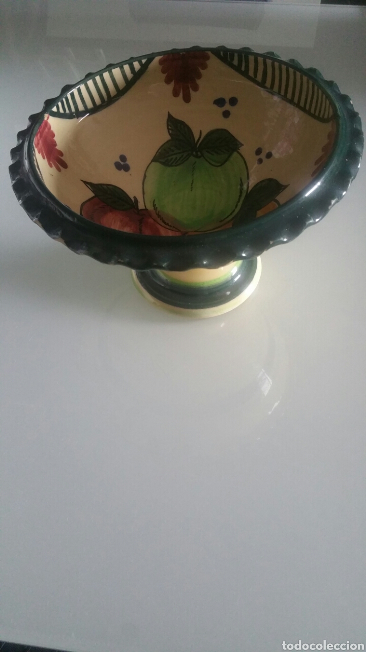 Vintage: Frutero de cer&aacute;mica esmaltada, a&ntilde;os 60.