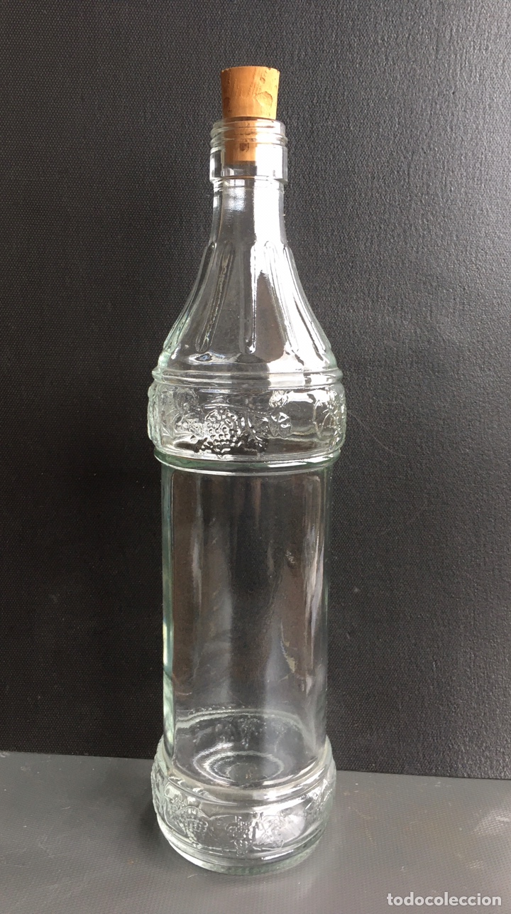 Vintage: Botella tallada - Foto 1