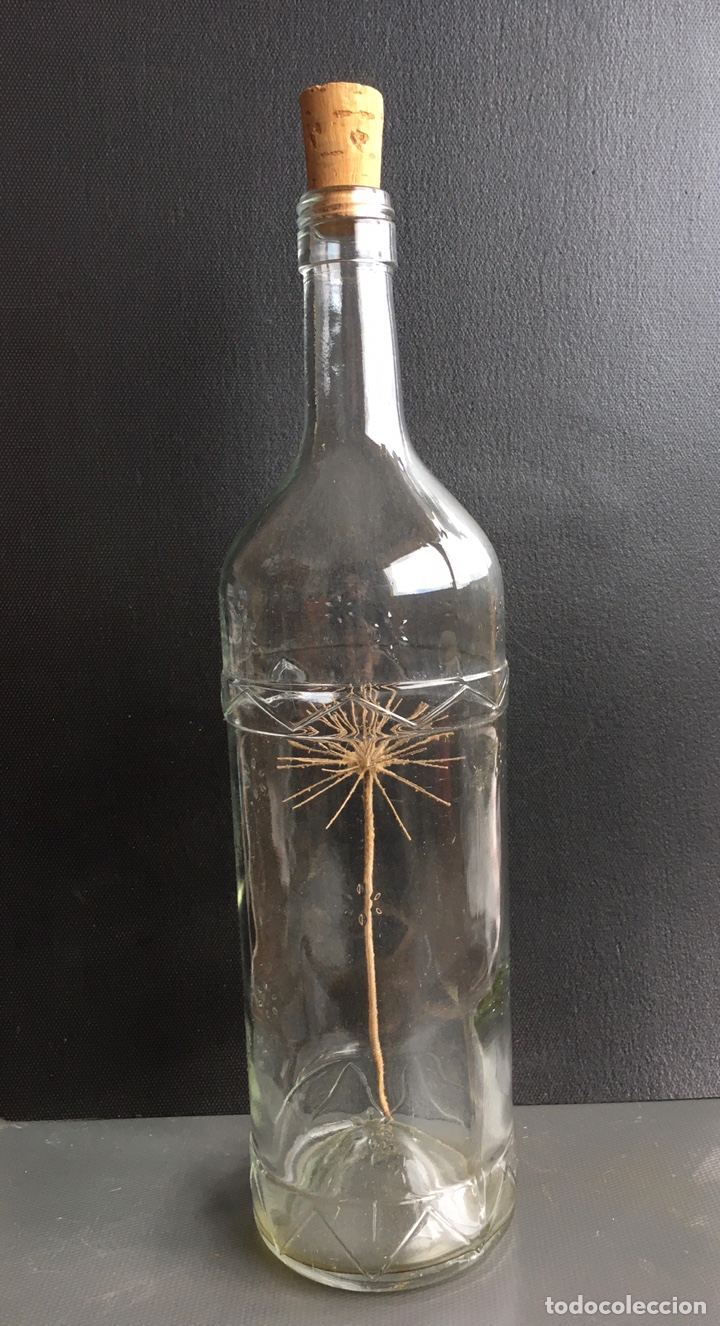 Vintage: Botella tallada - Foto 1