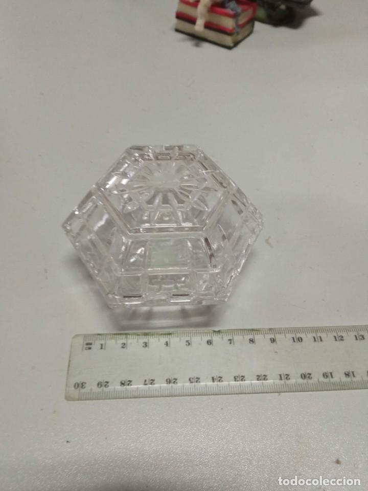 Vintage: Cajita de cristal hexagonal - Foto 1