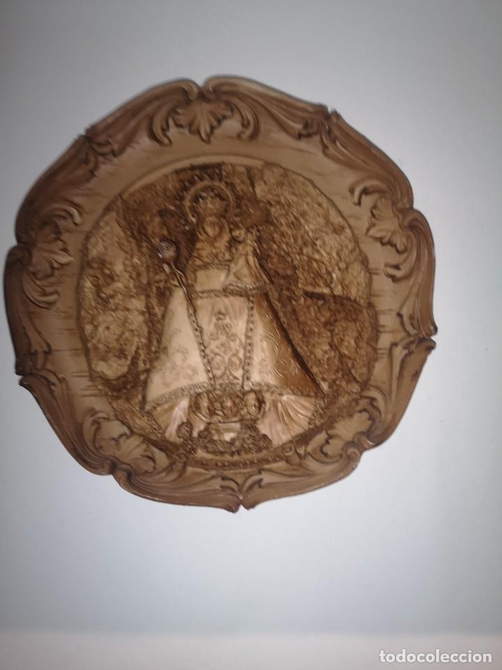 Vintage: Plato decorativo de la Santina Covadonga