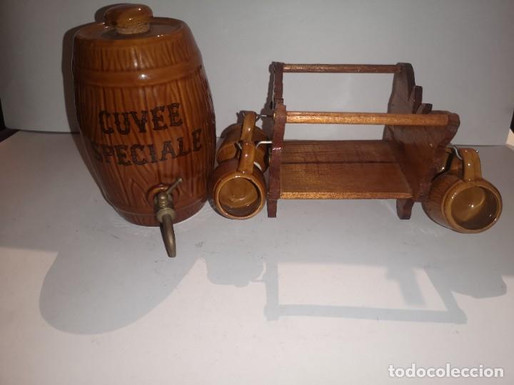 Vintage: Barril de cer&aacute;mica con 4 vasos Cuvee Speciale