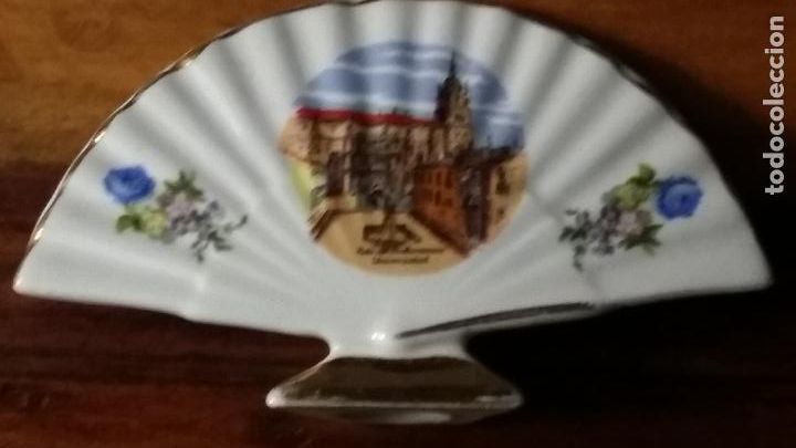 Vintage: RECUERDO DE SALAMANCA, UNIVERSIDAD, ABANICO FILOS ORO