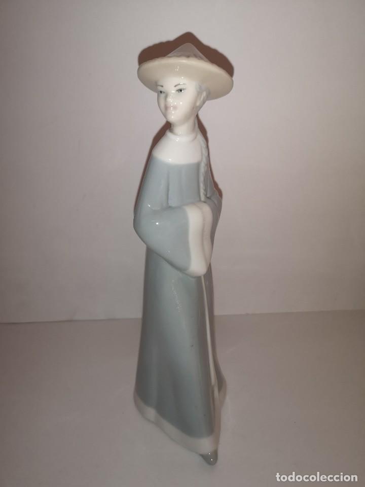 Vintage: Figura de porcelana