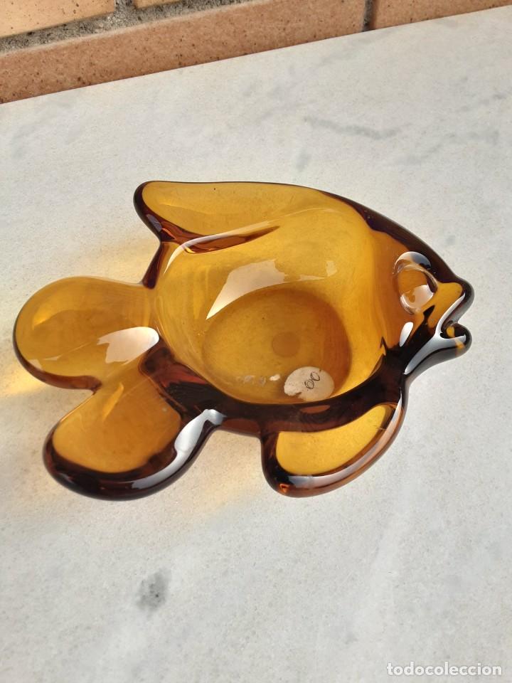 Vintage: Cenicero con forma de pez - Foto 1