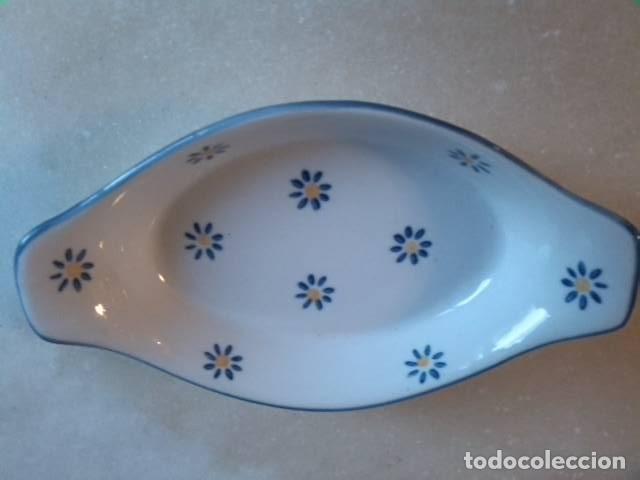 Vintage: Mini bandeja plato de cer&aacute;mica para tapas y olivas color blanco y azul. Tama&ntilde;o 16 cm