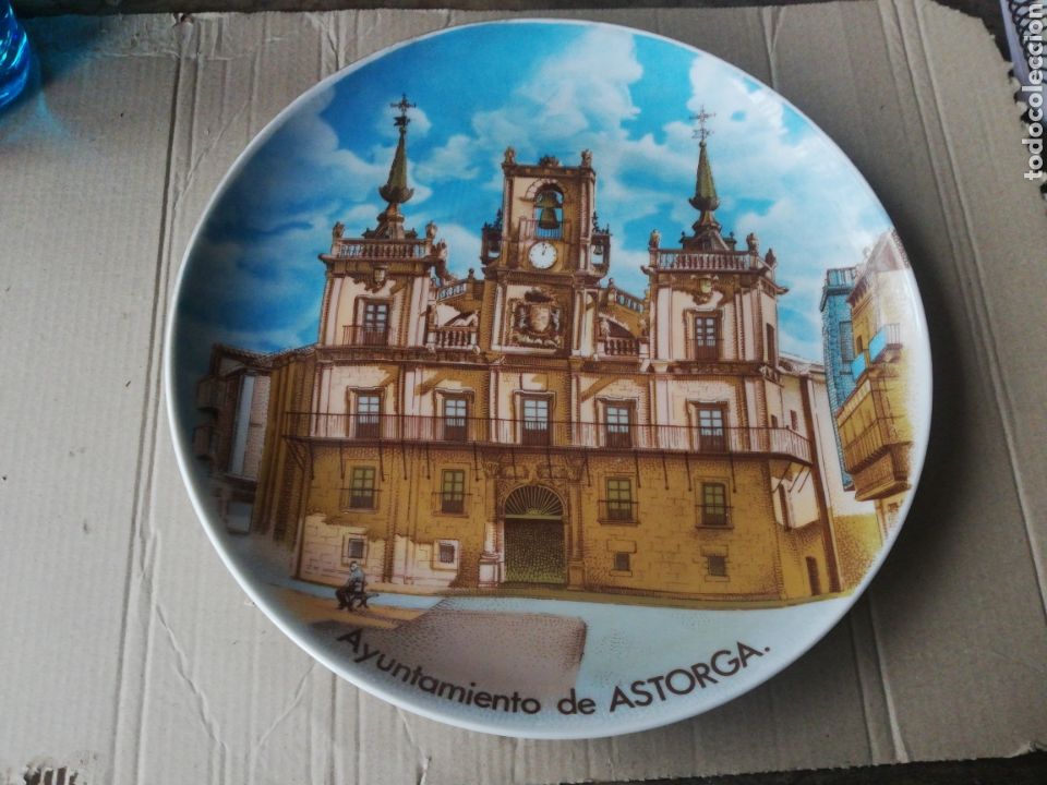 Vintage: Plato porcelana Ayuntamiento Astorga