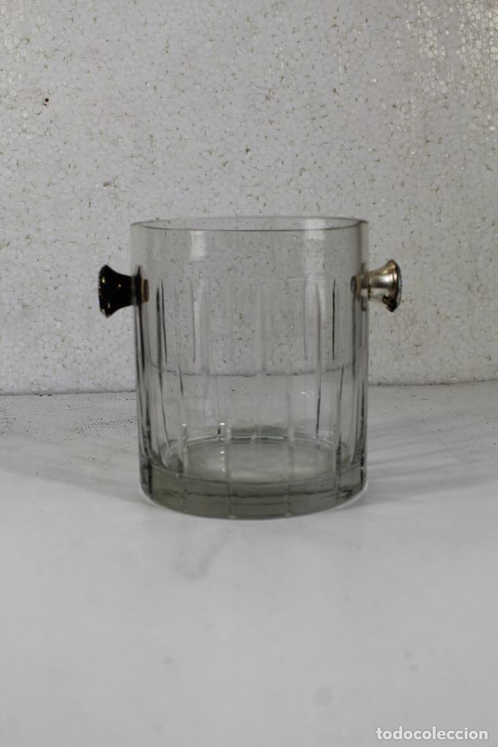 Vintage: cubitera de cristal con asas plateadas - Foto 2