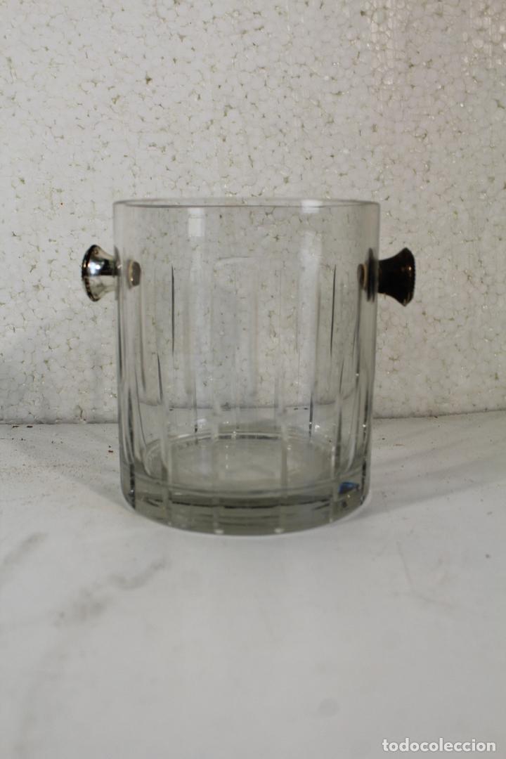 Vintage: cubitera de cristal con asas plateadas - Foto 1