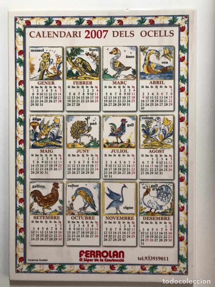 Vintage: Baldosa calendario con motivo sobre Els ocells (los p&aacute;jaros) a&ntilde;o 2007. Cer&aacute;mica Guallart.