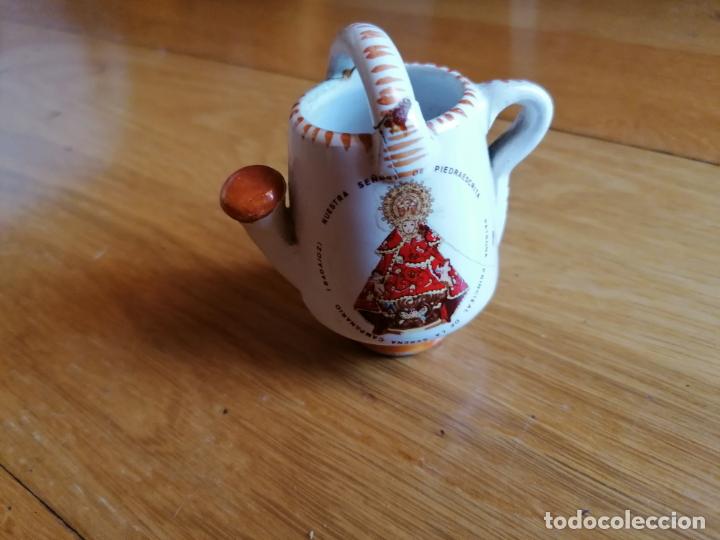 Vintage: PEQUE&Ntilde;O BUCARO REGADERA DE CERAMICA NTRA. SE&Ntilde;ORA DE PIEDRAESCRITA PATRONNA DE LA SERENA 8 CM.